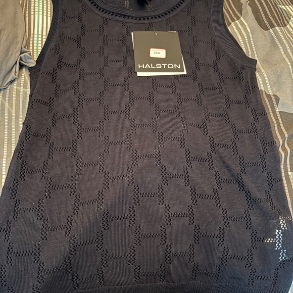 Halston H-knit Navy Blue Sleeves Top - Picture 2 of 2